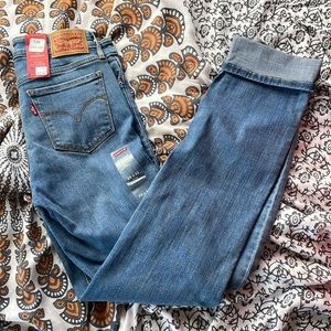 Levi’s 714 Mid rise Straight